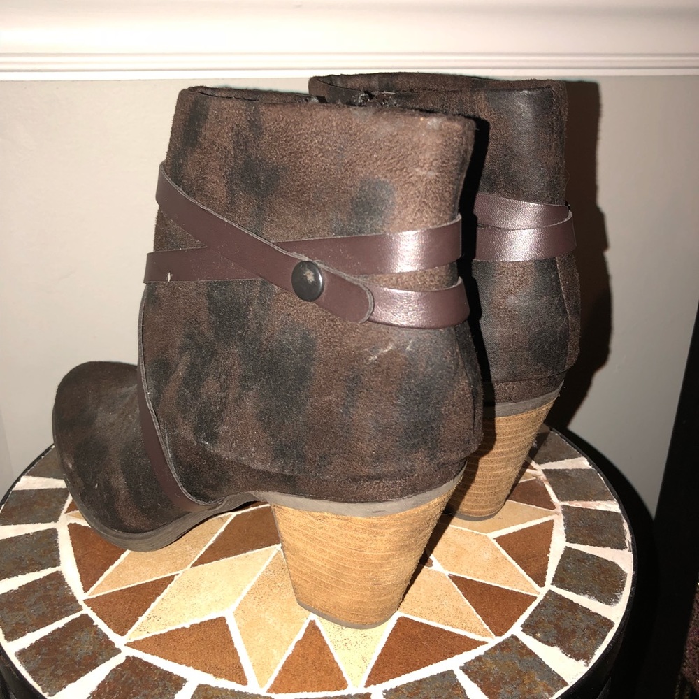 Booties! - Picture 3 of 6